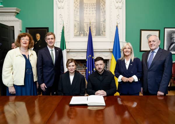 Volodymyr Zelenskyy and wife Olena Zelenska with Irish officials including John McGuinness TD
