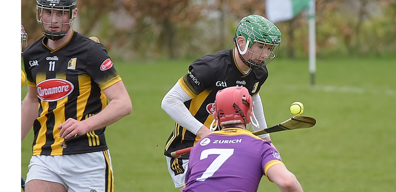 Kilkenny’s Patrick Lacey about to be challenged by Aaron Ennis. Picture: Willie Dempsey
