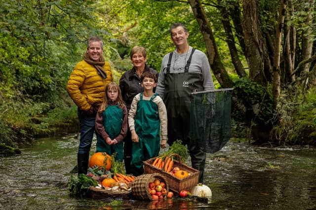 Ella de Burca aged 8 and Omar Kazzaz aged 8 (front) and celebrity chef Edward Hayden; Anne Neary, Ryeland House and Ger Kirwan, Goatsbridge Trout Farm. Picture: Dylan Vaughan