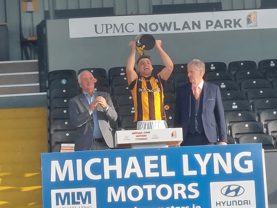 Danesfort captain Des Dunne lifts the Hanrahan Cup at the end of the Michael Lyng Motors IHC Final
