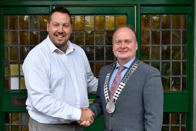 Outgoing KCETB chairman, Cllr Peter “Chap” Cleere congratulates and welcomes the incoming chairman, Cllr Fergal Browne