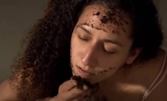 Artist Yasmin Mello Da Cruz Cabrera
