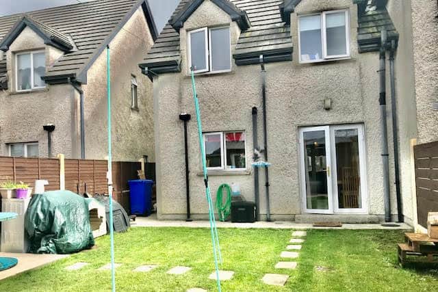 The first floor is home to three bedrooms, the master coming with en suite, which is fitted with an electric shower, as well as the main bathroom.
