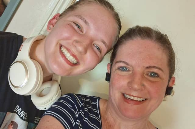 Akira pictured with her Mum Nicole