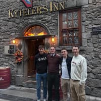 Famous faces from Irish sport drop into popular Kilkenny pub
