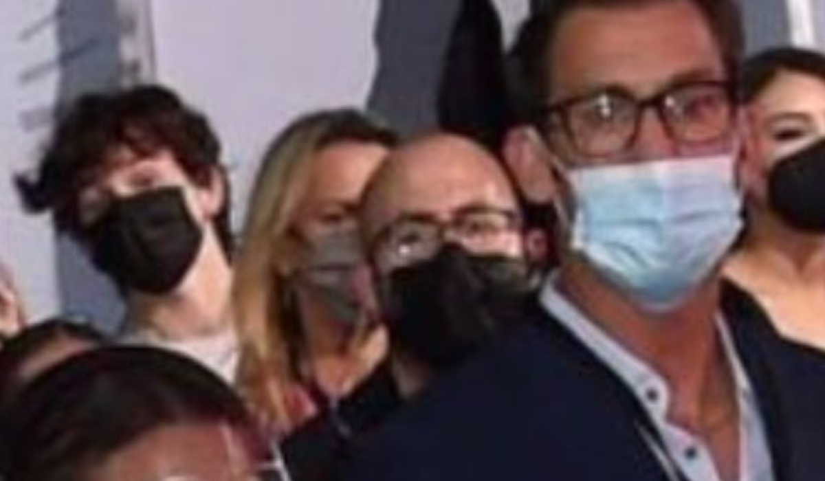 WATCH Conor McGregor throws drink at music awards show Kilkenny Live