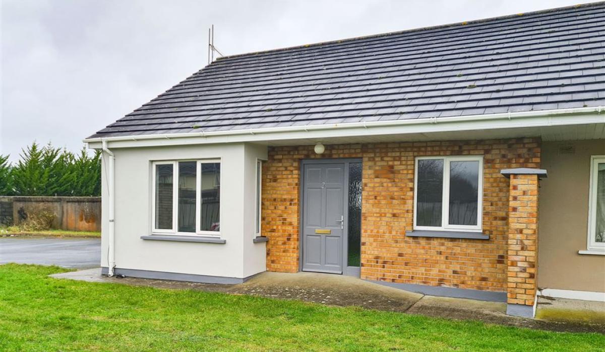 Superbly renovated bungalow for sale for €150k in Kilkenny see inside
