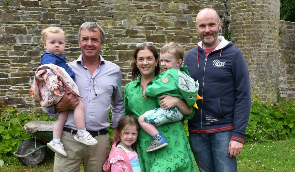 Pictures Crowds flock to Inistioge for annual Brown Spanish Civil War remembrance Page