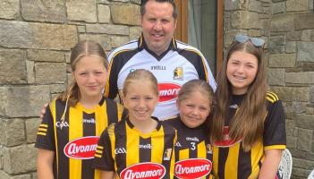 Deputy Peter 'Chap' Cleere with his daughters