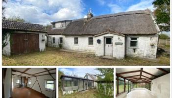 PICTURES: Step inside this fairytale Irish thatched cottage going to auction for a bargain