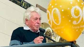 Kilkenny legend celebrates 90th birthday as community throw massive celebration