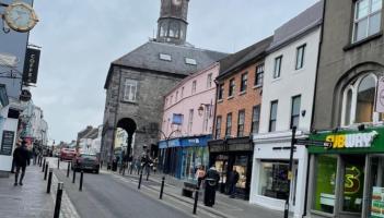 Fresh measures proposed to tackle illegal shop signage in Kilkenny City