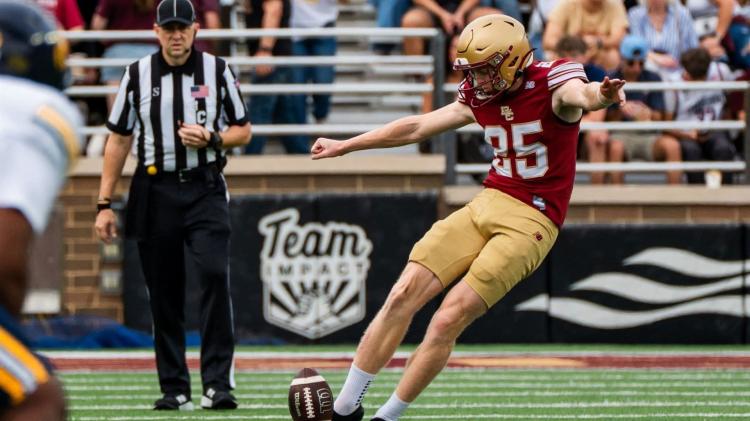 &lsquo;Thirty-two jobs in the world for what I&rsquo;m looking at&rsquo;: Kicker with Kilkenny roots aiming for NFL