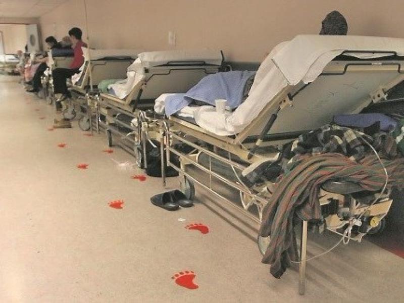 23  patients waiting on trolleys