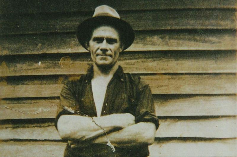 Solving the mystery behind 'Pa Molloy'