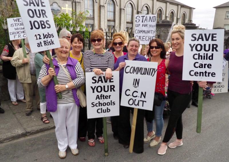 Protesters march in Callan in support of Droichead Childcare facility