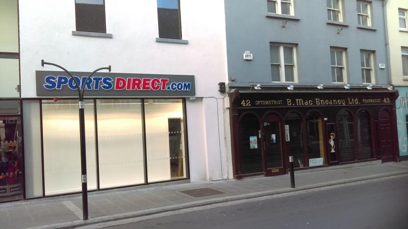 Another plastic sign for High Street