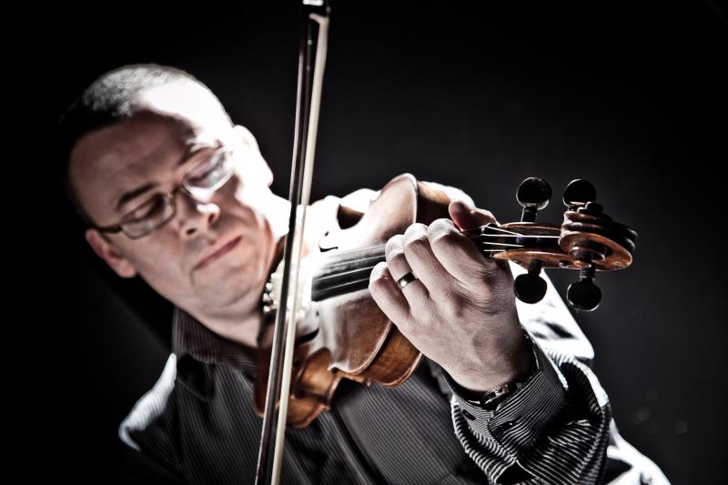 Uilleann piper Leonard Barry returns to Kilkenny  city with Shane McGowan  and Declan Folan in Home Rule Club