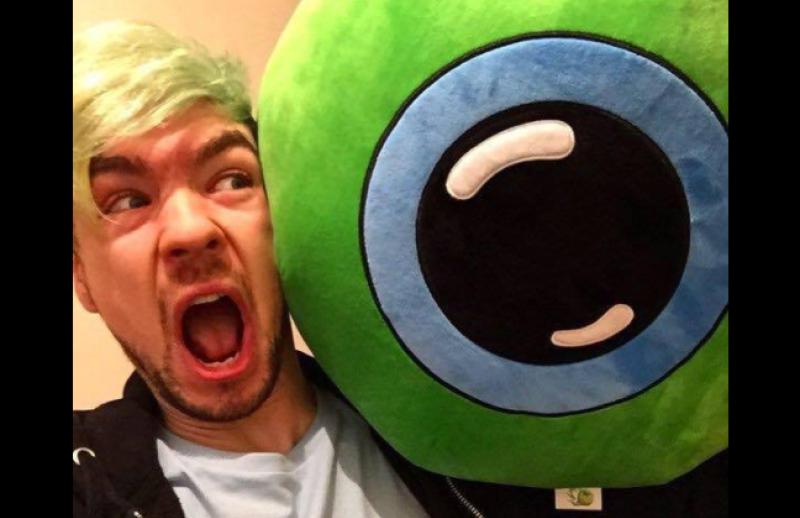 Jacksepticeye, Rory's Stories and Rhys McClenaghan on this week's Late Late Show