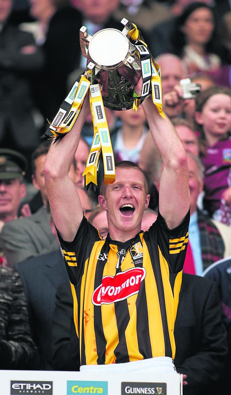 Henry Shefflin with the Liam MacCarthy