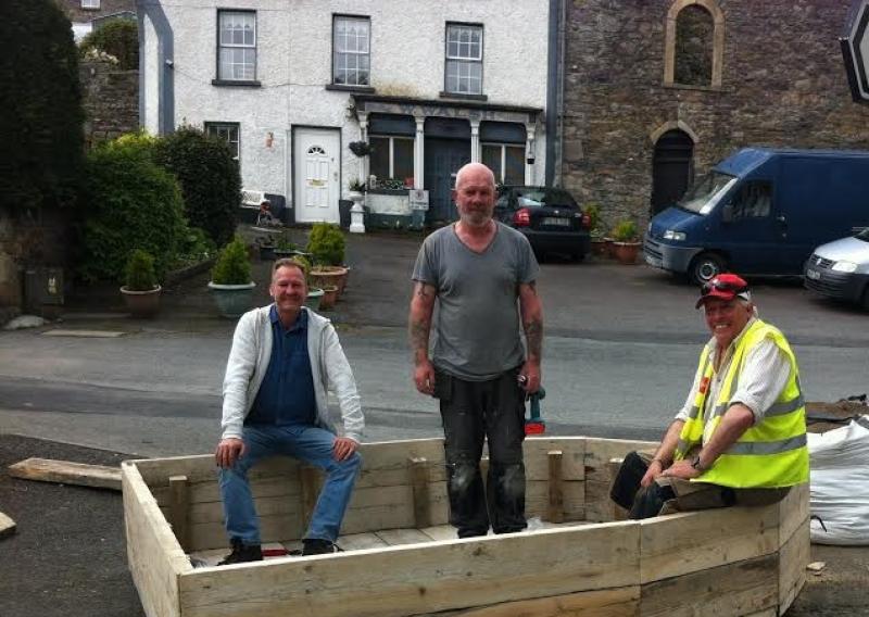Thomastown men give to Inistioge