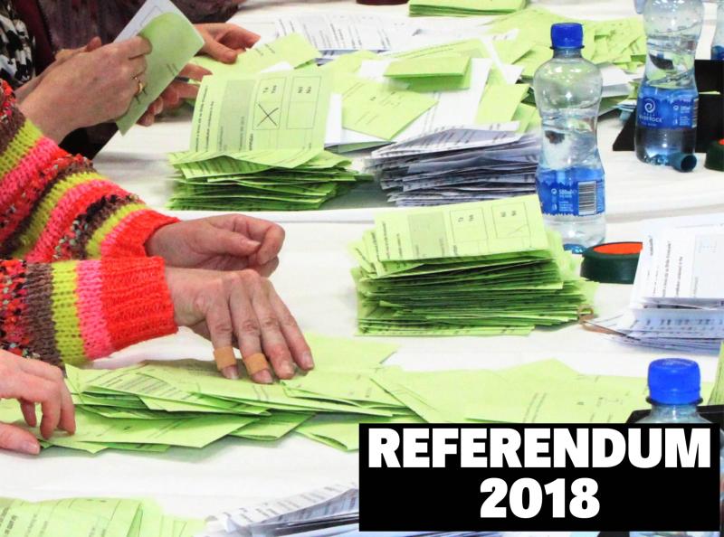 Early tallies at Cilin Hill suggest a strong Yes vote 