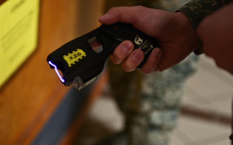 ‘Absolutely worth testing’: Kilkenny TD welcomes Gardaí carrying Tasers