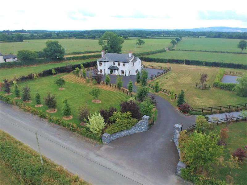  Kilkenny Property : A fantastic combination of country living close to amenities