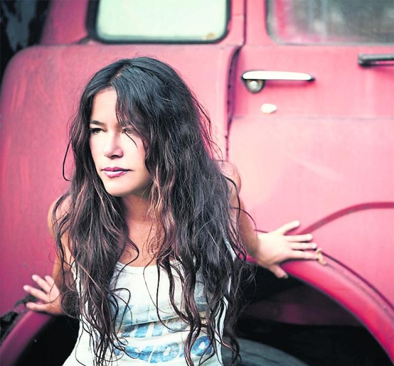 Rachael Yamagata and Clive Barnes  in Cleere’s on Saturday