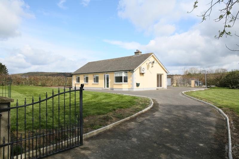 Kilkenny Property Watch:  A well-finished home in a country setting close to the M9