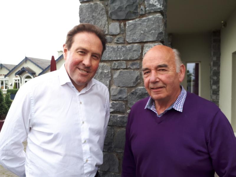 Declan Rice of Kilkenny LEADER Partnership with internationally-renowned fibre expert, John Graves, for the Blue Town Initiative