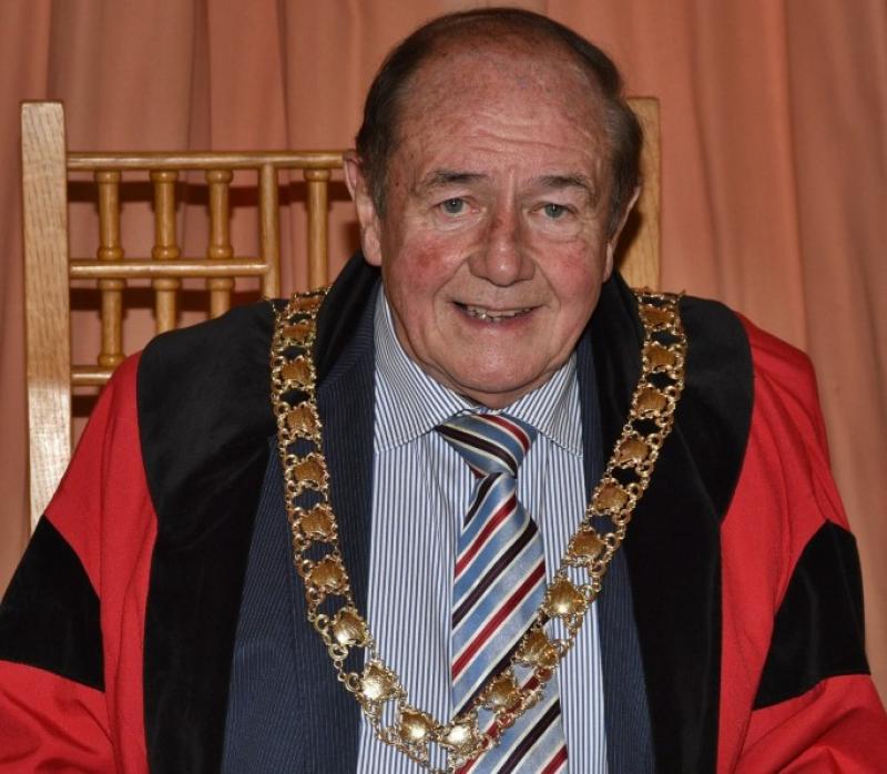 MAYOR MARTIN BRETT