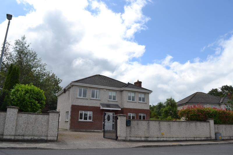 Kilkenny Property Watch: A large family home located on Gowran Road, Paulstown 