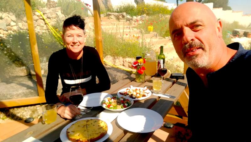 Surviving coronavirus  in Spain