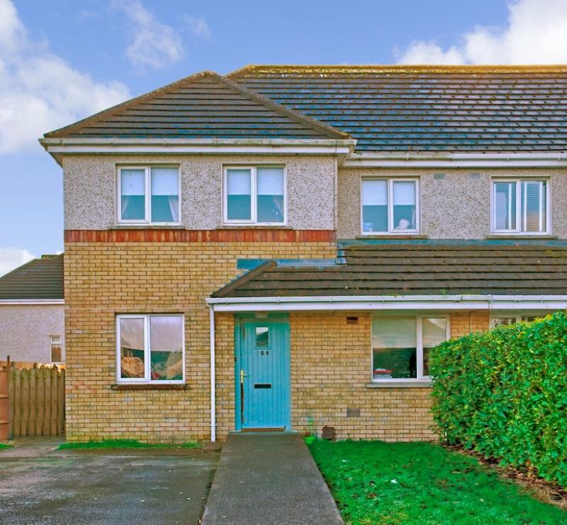 Nice gaff if you can get it! Home with €120k price tag at auction 