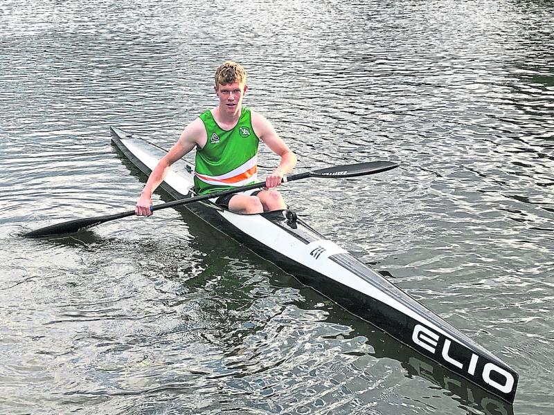 Canoeing; Paddlers are back in race action