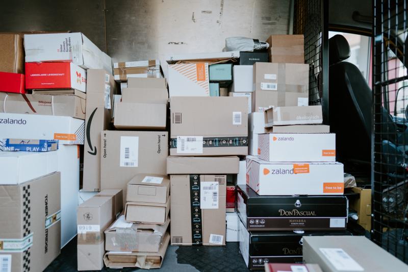 Warning issued after packages stolen from couriers ahead of Christmas
