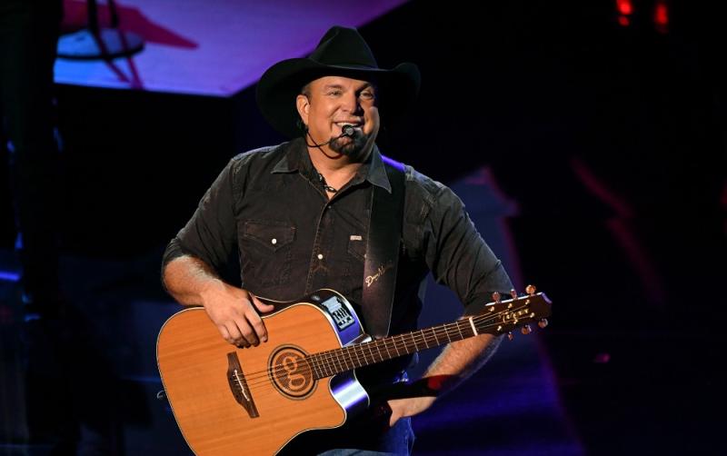 CONFIRMED: Garth Brooks to return to Ireland next year