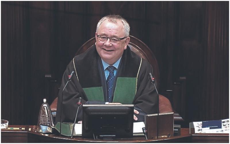 Ceann Comhairle of the Dáil tests positive for Covid-19
