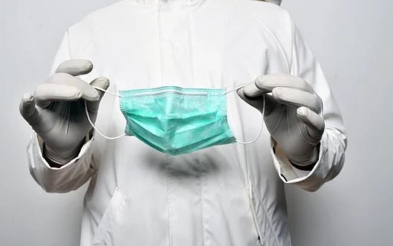 Covid-19 hospital patient numbers drop to lowest in  13 days