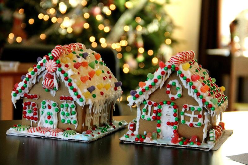 Bake a Gingerbread House and help light up Thomastown this Christmas