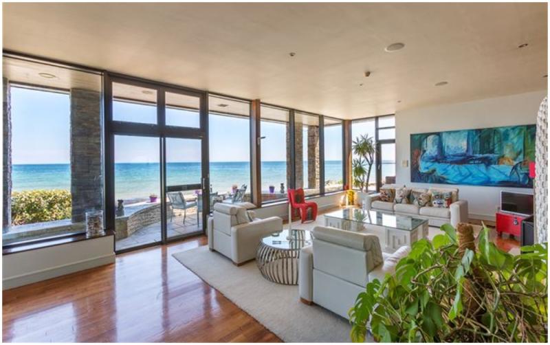 PROPERTY: €2.5m for an indoor pool and breathtaking ocean views in West Waterford