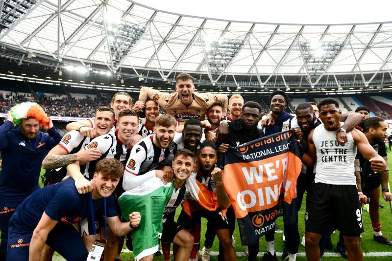 Kilkenny's Gavin Holohan helps Grimsby Town seal promotion to the English Football League