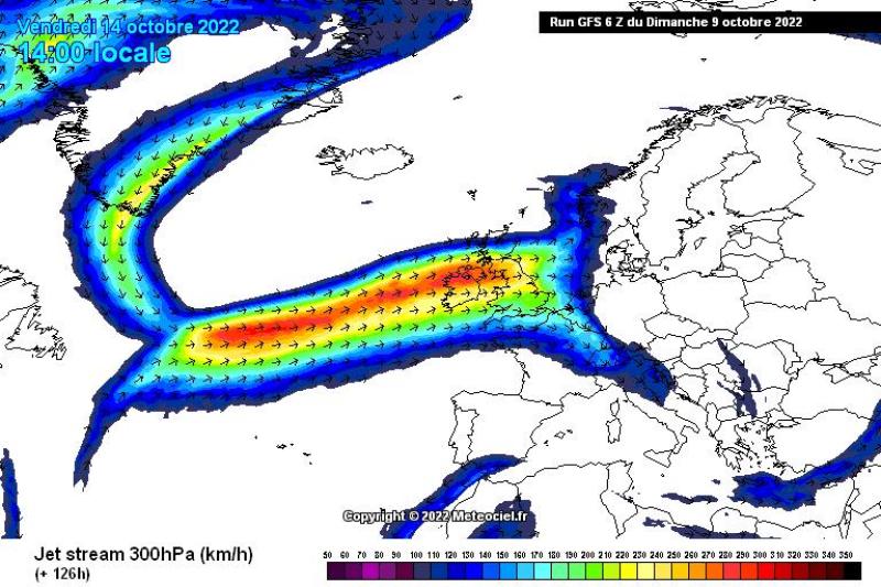 Jet stream heading towards us 'will fire up some storms', forecaster warns