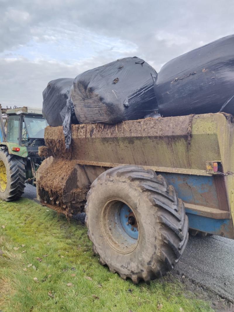 Gardaí in Kilkenny pull over 'poorly loaded' trailer in Kilkenny