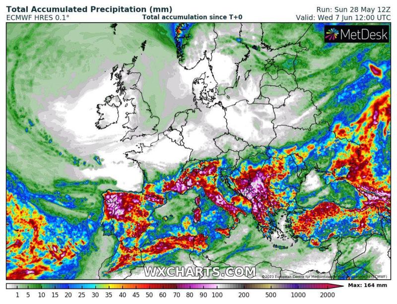 Met &Eacute;ireann's five-day forecast predicts temps of up to 24C for Bank Holiday Weekend 