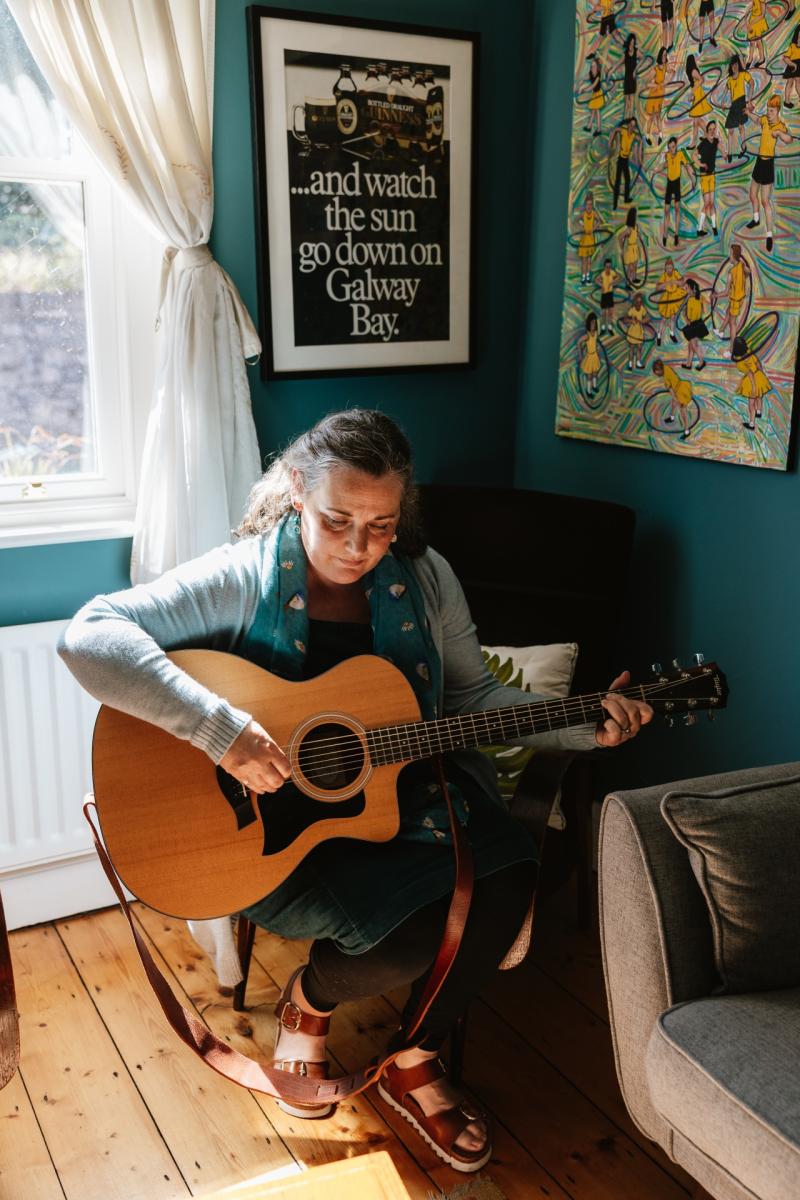 Debut single by Kilkenny singer to be released later this month