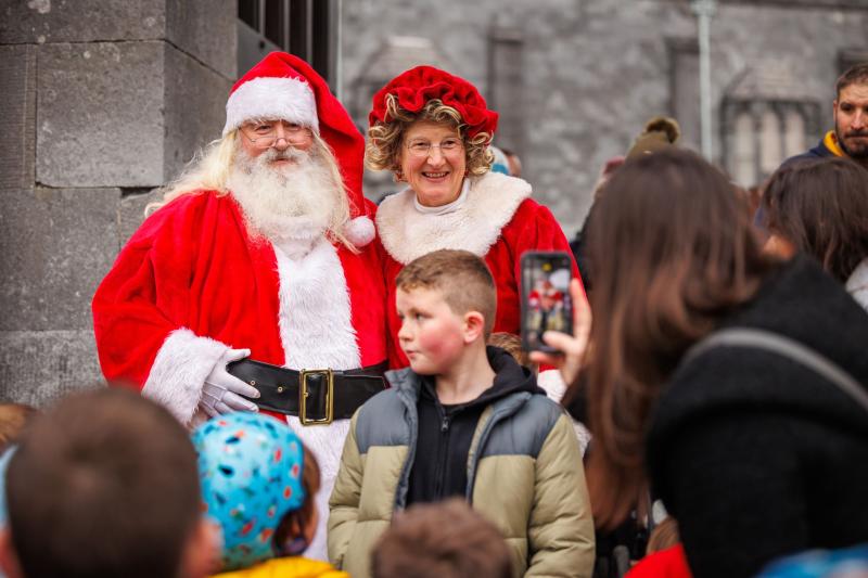 Yulefest launches in Kilkenny as hurling legend Jackie Tyrrell turns on Christmas lights