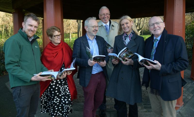 Joseph Spollen of Bord na Mona (Yearbook co-sponsors), Mechteld Schuller (ITGA), Brendan Lacey (Chair ITGA), Donal Whelan (ITGA), Minister Senator Pippa Hackett and Donal Magner (Yearbook Editor)