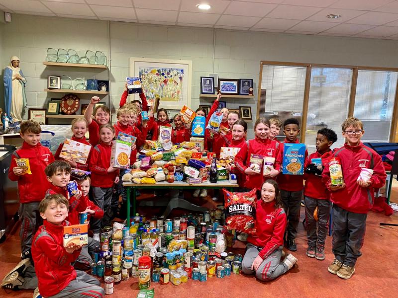 Kilkenny kids donate Christmas hampers to local St Vincent de Paul